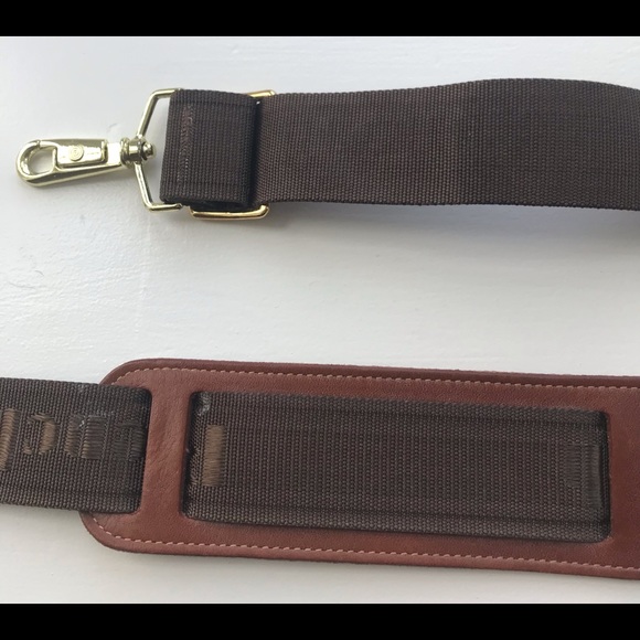 The French Company Duffel Bag in Herringbone Pattern with accessories - Picture 11 of 17